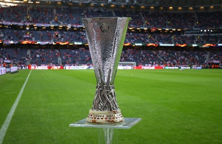 A Kia az első UEFA Európa Liga ‘Trophy Tour’ mellé állt