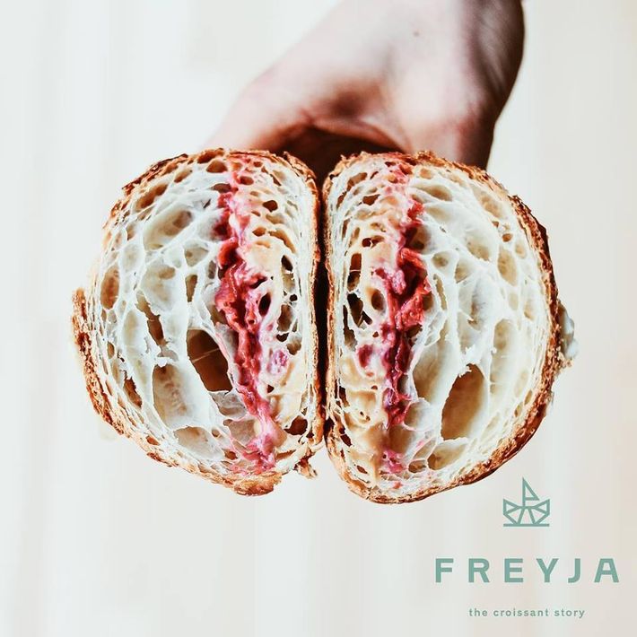Freyja - Croissant 